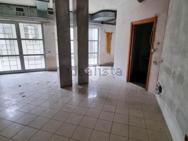 Locale in vendita di 100 m² in Via della Misericordia, 2