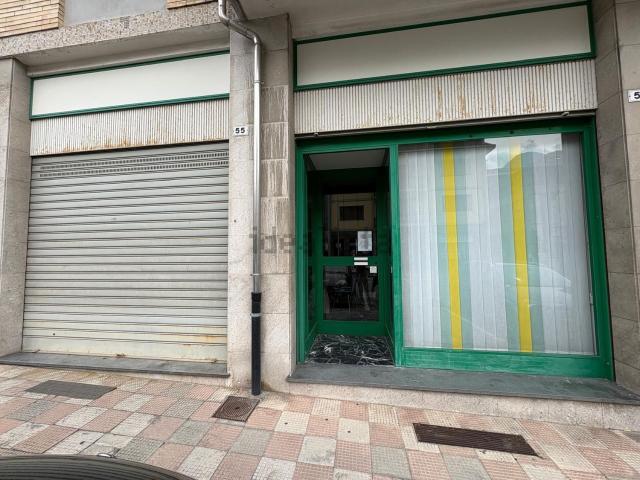 Locale in vendita di 100 m² in Via Duca D&apos Aosta, 55