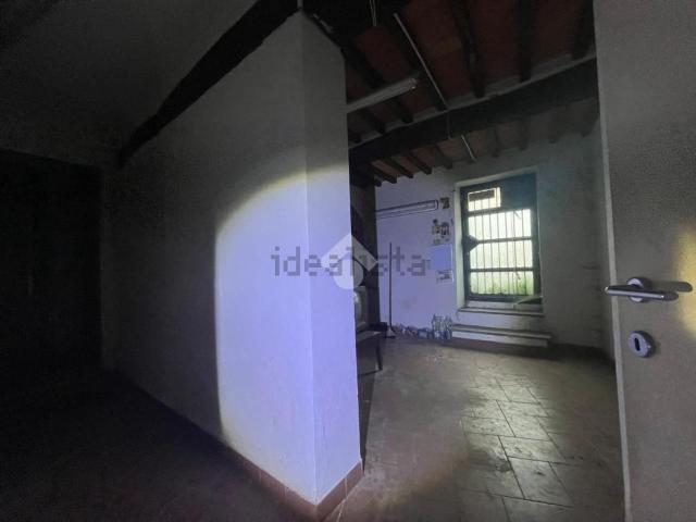 Locale in vendita di 100 m² in Via Filippo Pacini