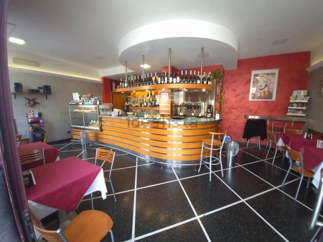 Locale in vendita di 100 m² in Via Isonzo, 7