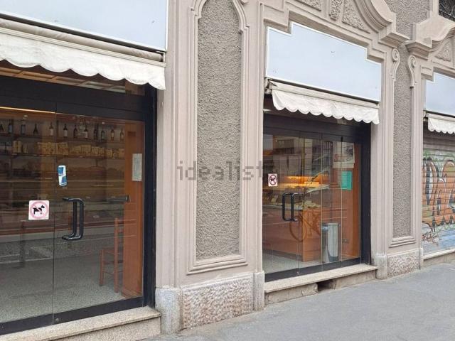 Locale in vendita di 100 m² in Via Olona, 21