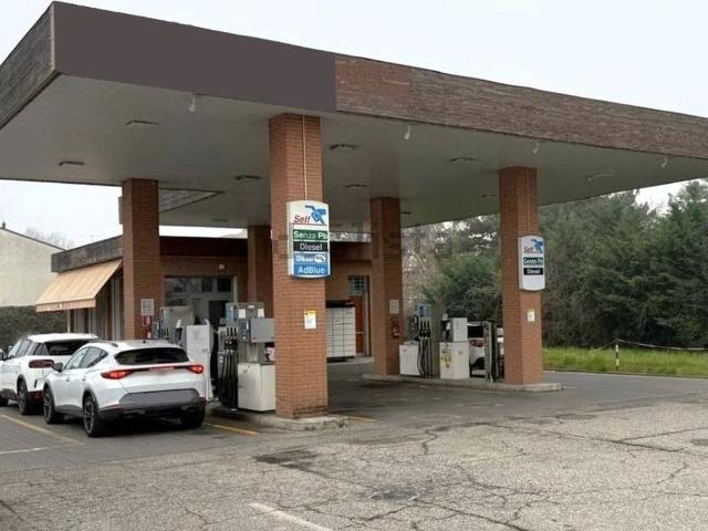 Locale in vendita di 100 m² in Via Monti Lessini, 175