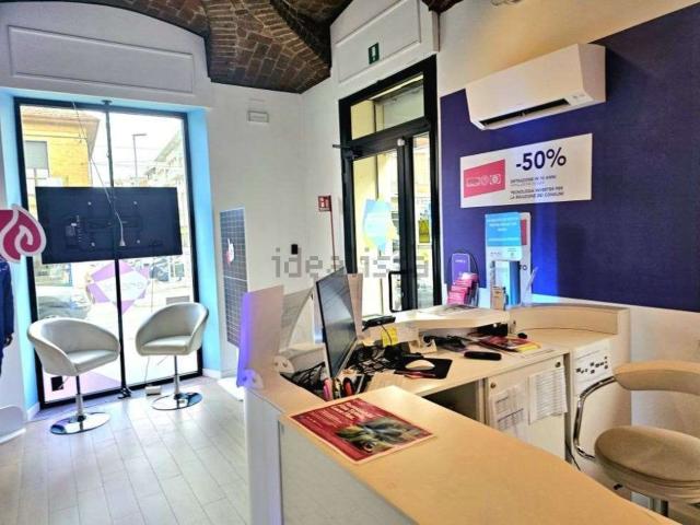 Locale in vendita di 100 m² in Via Nizza, 350