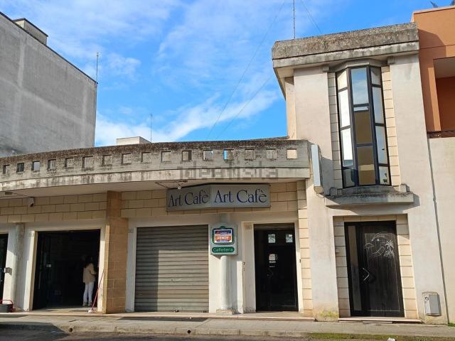 Locale in vendita di 100 m² in Via Nicola Ferramosca, 189