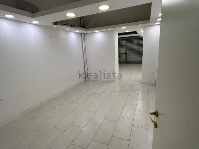 Locale in vendita di 100 m² in Via Saluzzo, 44