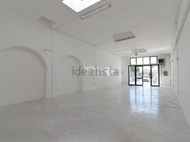 Locale in vendita di 100 m² in Via Santa Croce