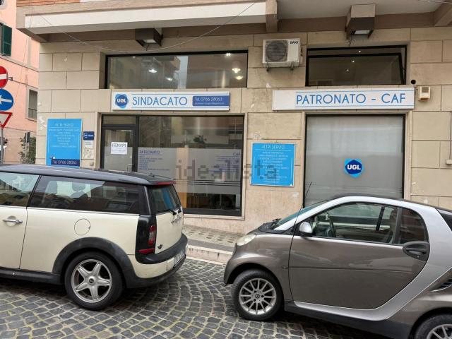 Locale in vendita di 100 m² in Via Stendhal, 12