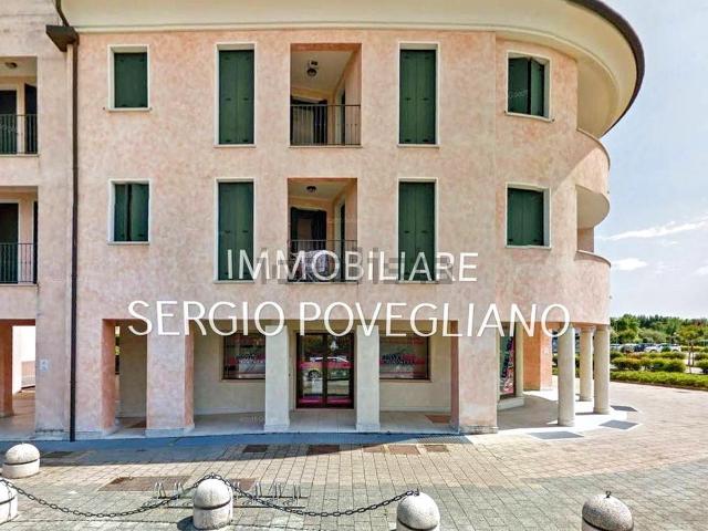 Locale in vendita di 100 m² in Via Principale