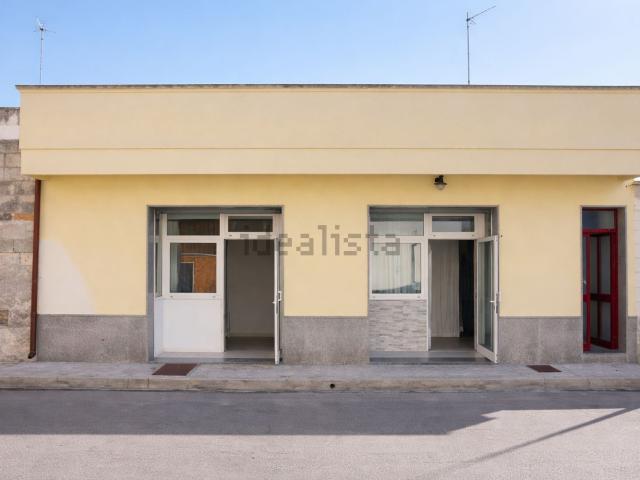 Locale in vendita di 100 m² in Via Quarto, 2