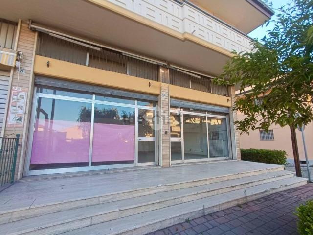 Locale in vendita di 100 m² in Via Roma, 470