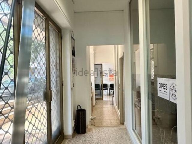 Locale in vendita di 100 m² in Via Treviso, 26