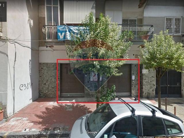 Locale in vendita di 100 m² in Via Vincenzo Ferrara, 30