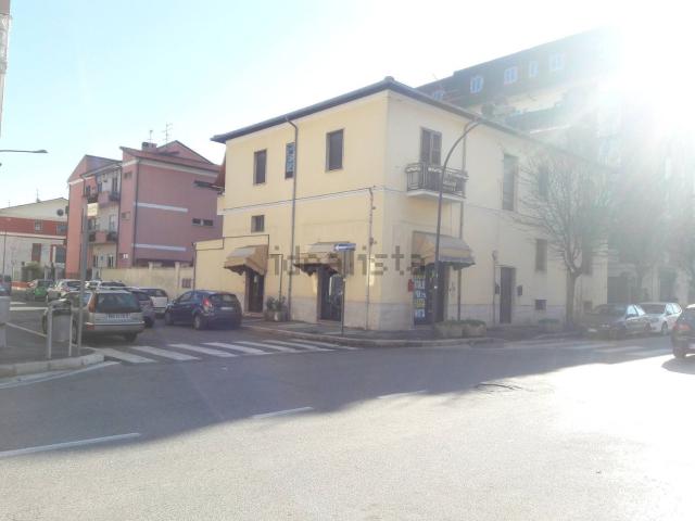 Locale in vendita di 100 m² in Via XX Settembre, 20