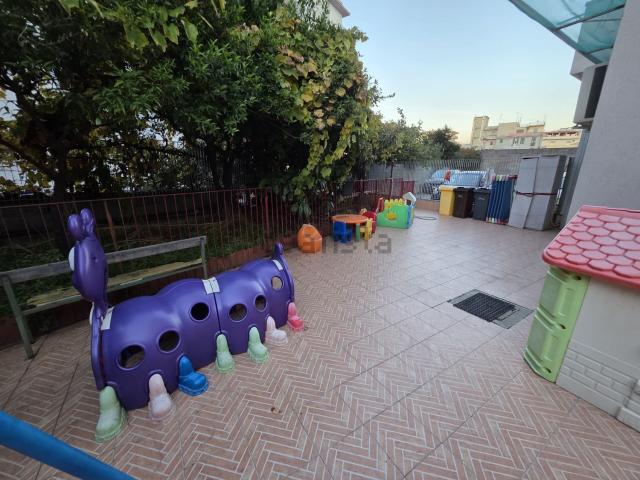 Locale in vendita di 100 m² in Viale Calabria