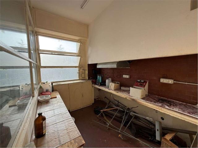 Locale in vendita di 100 m² in Viale della Repubblica, 5