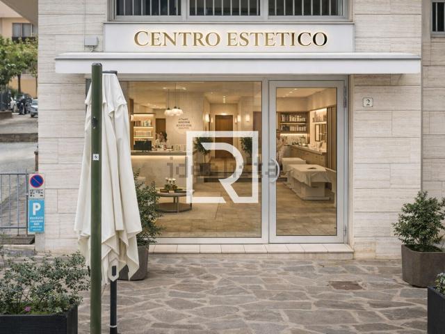 Locale in vendita di 100 m² in Viale Melozzo da Forlì