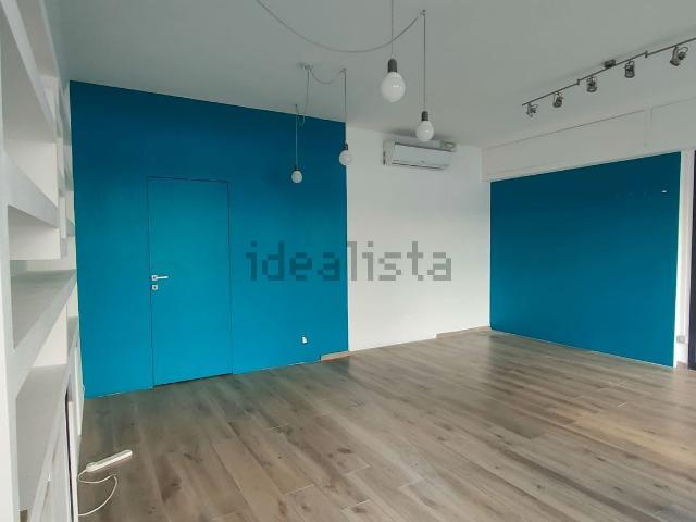 Locale in vendita di 100 m² in Viale Montegrappa