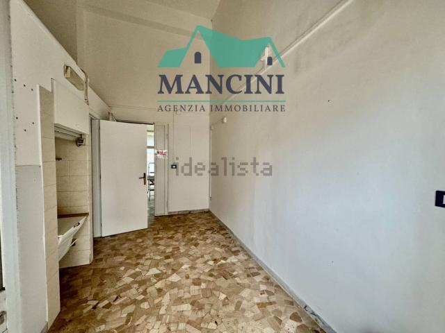 Locale in vendita di 100 m² in Viale Papa Giovanni XXIII