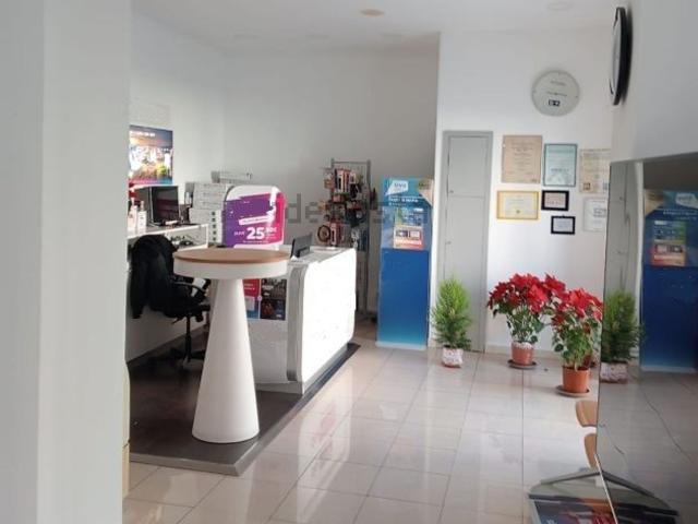Locale in vendita di 100 m² in Viale San Martino, 269