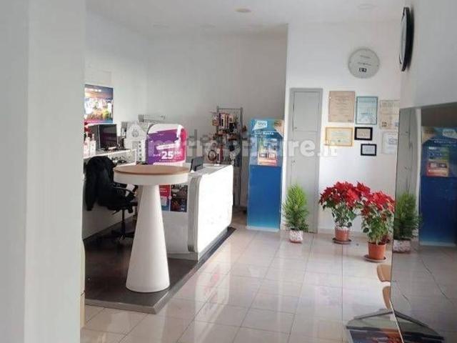 Locale in vendita di 100 m² in Viale San Martino