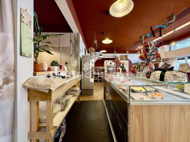 Locale in vendita di 100 m² in Vicolo del Castagneto, 119