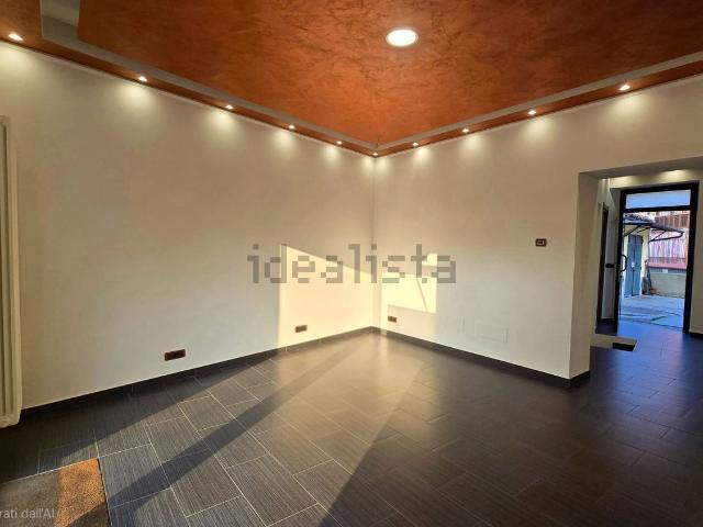 Locale in vendita di 100 m² in Corso Casale