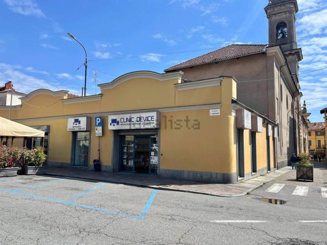 Locale in vendita di 100 m² in Piazza I Maggio
