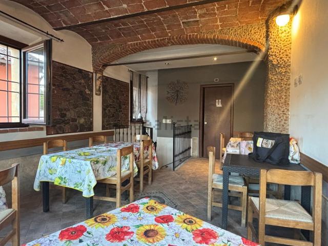 Locale in vendita di 100 m² in Strada Statale 9 Via Emilia