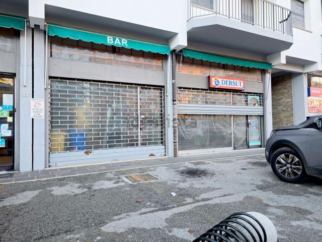Locale in vendita di 101 m² in Via Guglielmo Ciardi