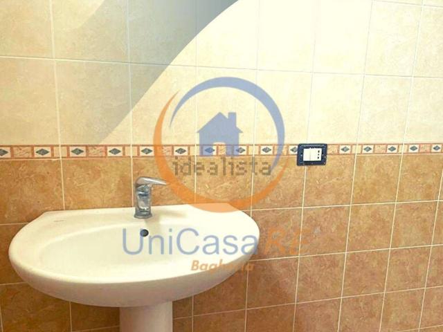 Locale in vendita di 101 m² in Via la Masa