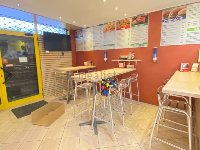 Locale in vendita di 101 m² in Via Roma, 13