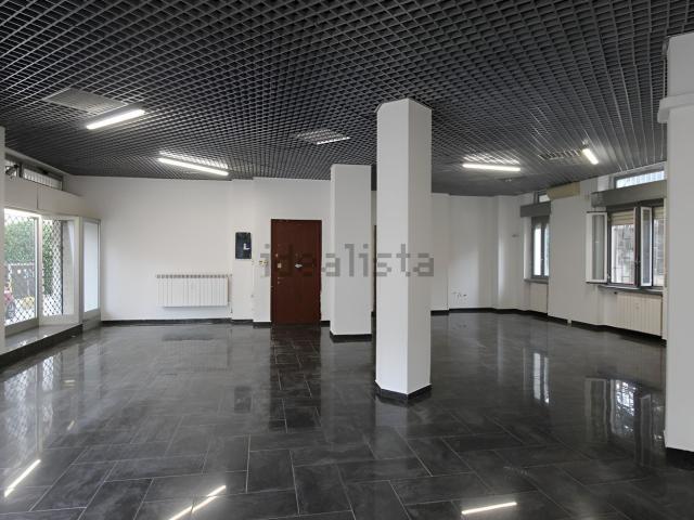 Locale in vendita di 101 m² in Piazza Milite Ignoto