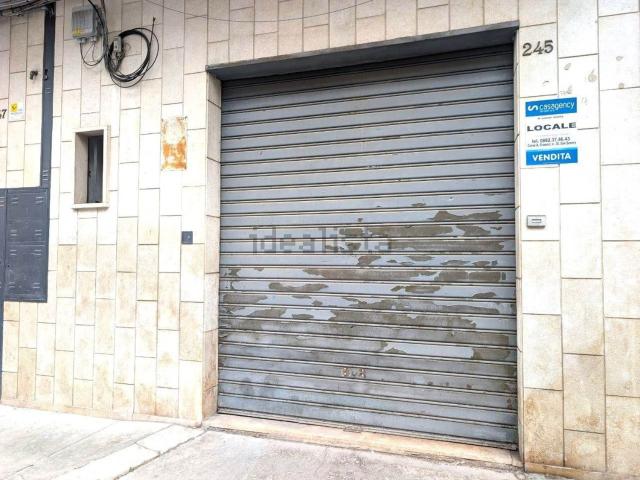 Locale in vendita di 102 m²