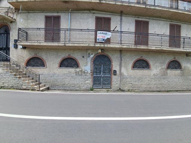 Locale in vendita di 102 m² in Corso Vittorio Emanuele II, 13
