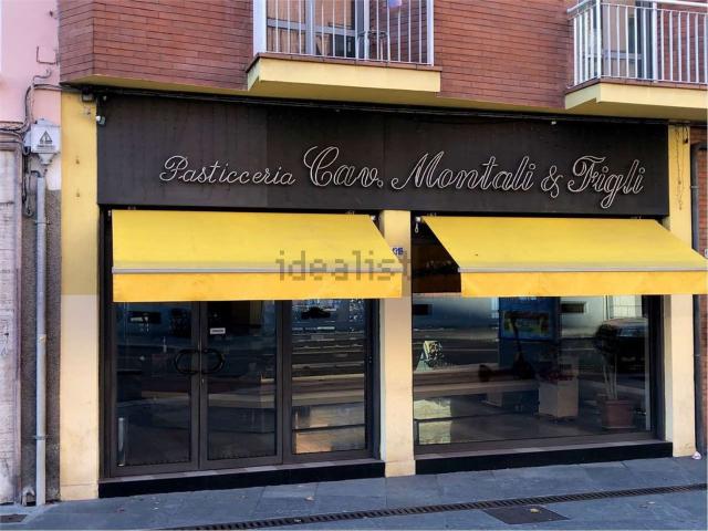 Locale in vendita di 102 m² in Strada Nino Bixio, 131