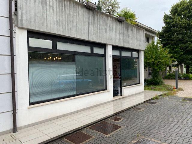 Locale in vendita di 103 m²