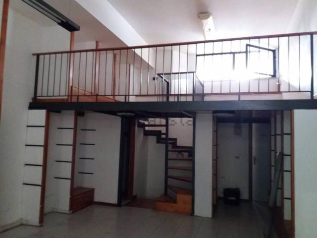 Locale in vendita di 103 m² in Via dei Girasoli