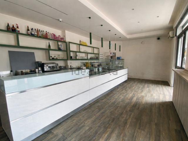 Locale in vendita di 103 m² in Via del Volontario