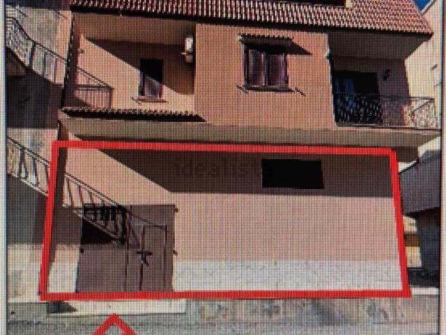 Locale in vendita di 103 m² in Via Martiri di Marzabotto