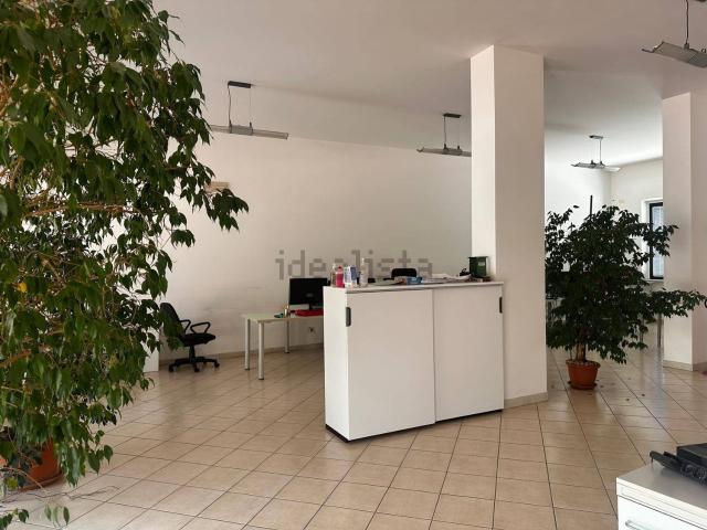 Locale in vendita di 104 m²