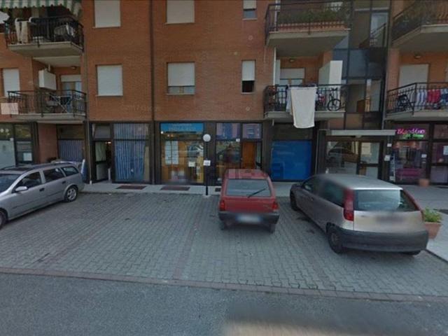 Locale in vendita di 104 m² in Via della Mercanzia, 74