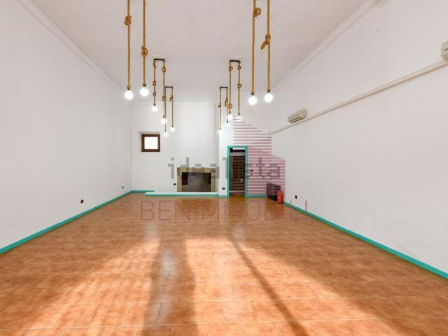 Locale in vendita di 104 m² in Via San Marco, 1