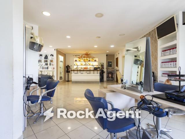 Locale in vendita di 104 m² in Viale dei Bizantini, 75