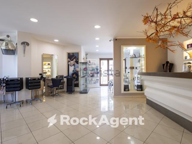 Locale in vendita di 104 m² in Viale dei Bizantini, 75