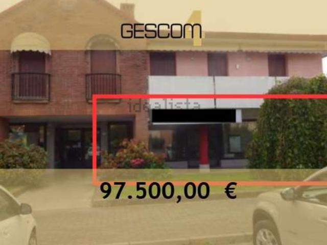 Locale in vendita di 104 m² in Viale Gabriele D&apos Annunzio