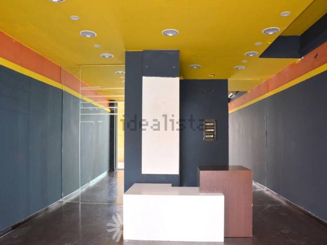 Locale in vendita di 104 m² in Corso Trento e Trieste, 54