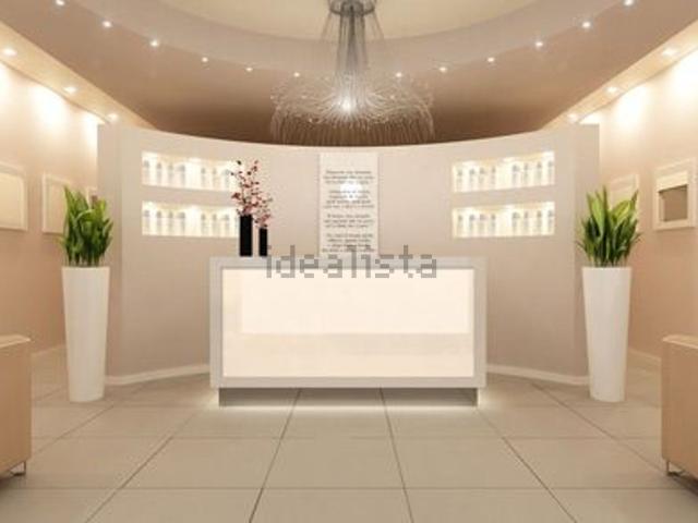 Locale in vendita di 105 m² in Via Battaglione Framarin