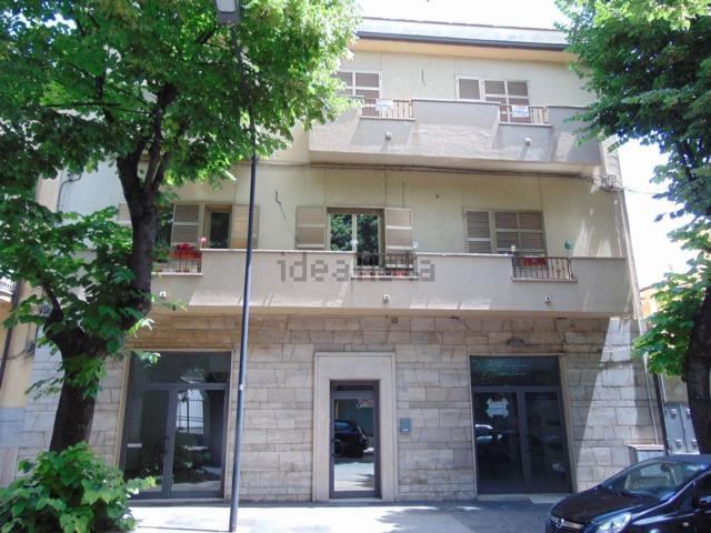 Locale in vendita di 105 m² in Via Giuseppe Mazzini, 93