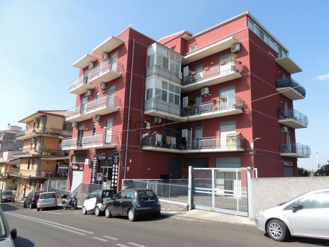 Locale in vendita di 105 m² in Via Etna, 85