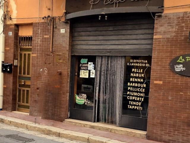 Locale in vendita di 105 m² in Via Santissimo Salvatore, 219